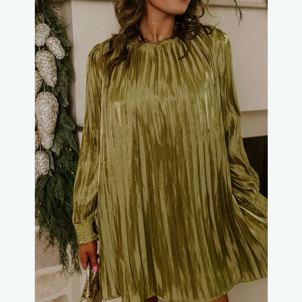 Gold/Green Pleated Long-Sleeve Women's Dress